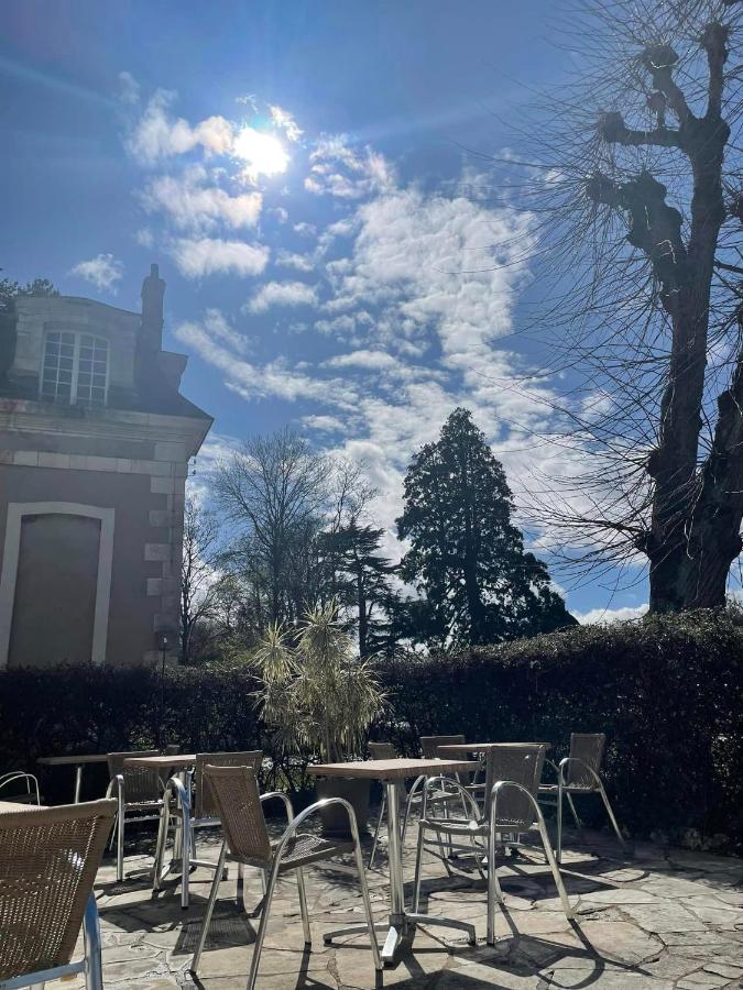 Hotel La Capitainerie Chateauneuf-sur-Loire Bagian luar foto