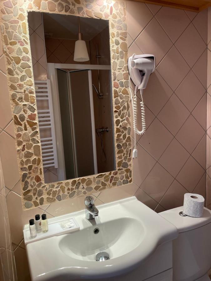 Hotel La Capitainerie Chateauneuf-sur-Loire Bagian luar foto