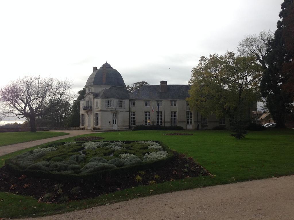 Hotel La Capitainerie Chateauneuf-sur-Loire Bagian luar foto